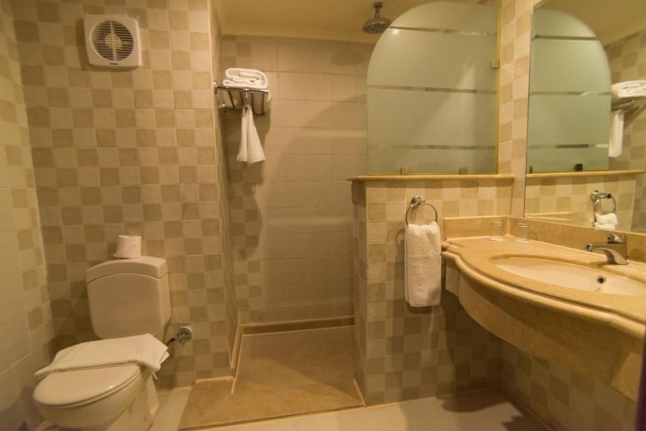 Tivoli Aqua Park Rezort 4*